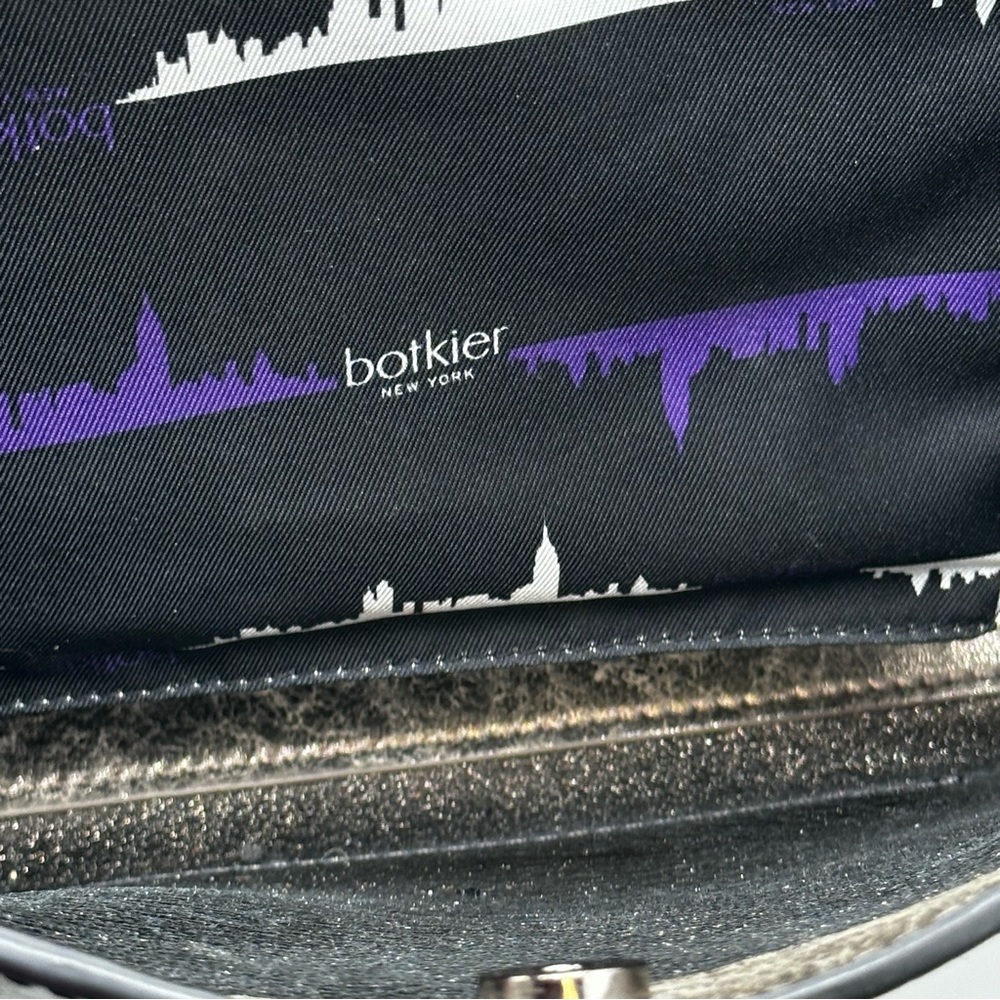 Botkier Hand Bag. - Picture 5 of 6
